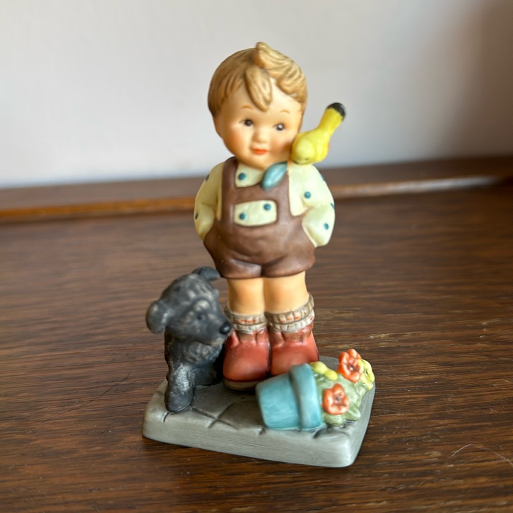 Goebel 1997 I’m Sorry BH 54 figure